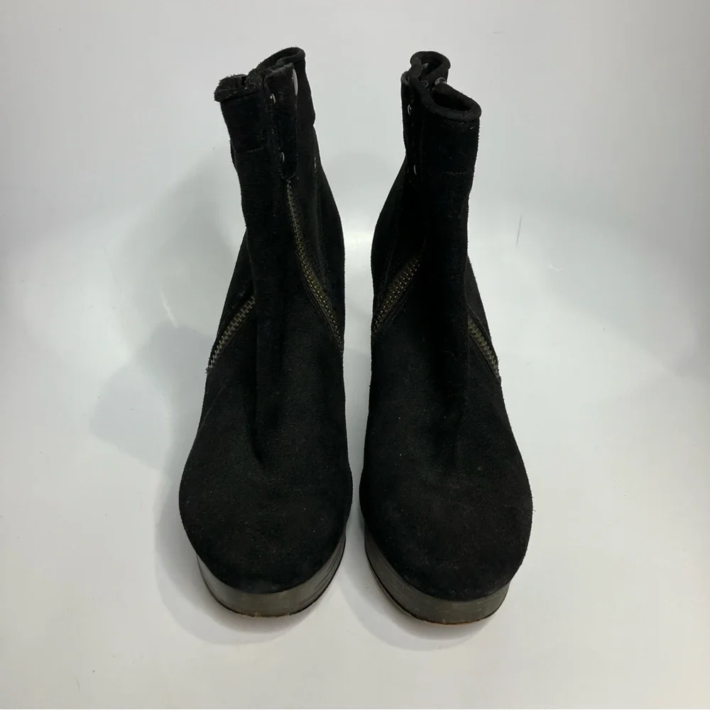 Coach black suede platform‎ wedge booties women’s size 9.5 double zipper closure